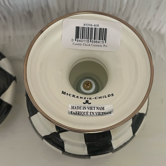 Mackenzie-Childs Courtly Check Curiosity Pot. Brand new in packaging! 🖤🤍 - Picture 7 of 10